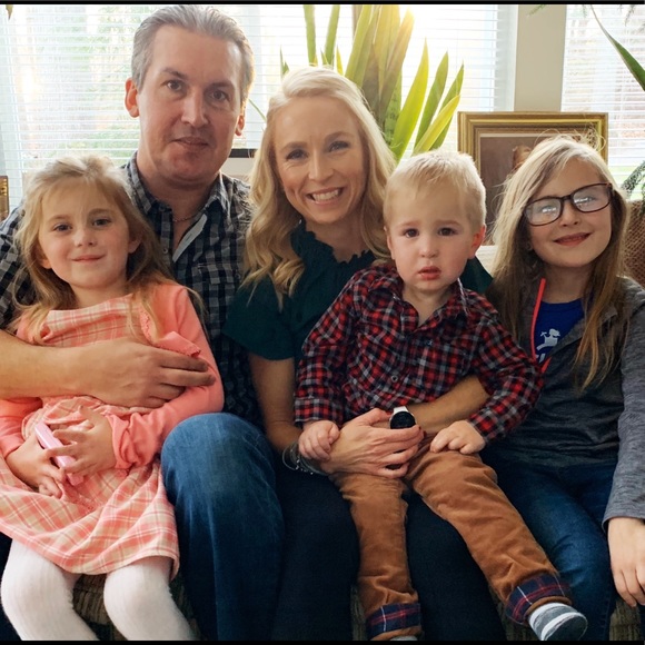 Meet your Posher, Gillian - Picture 2 of 5